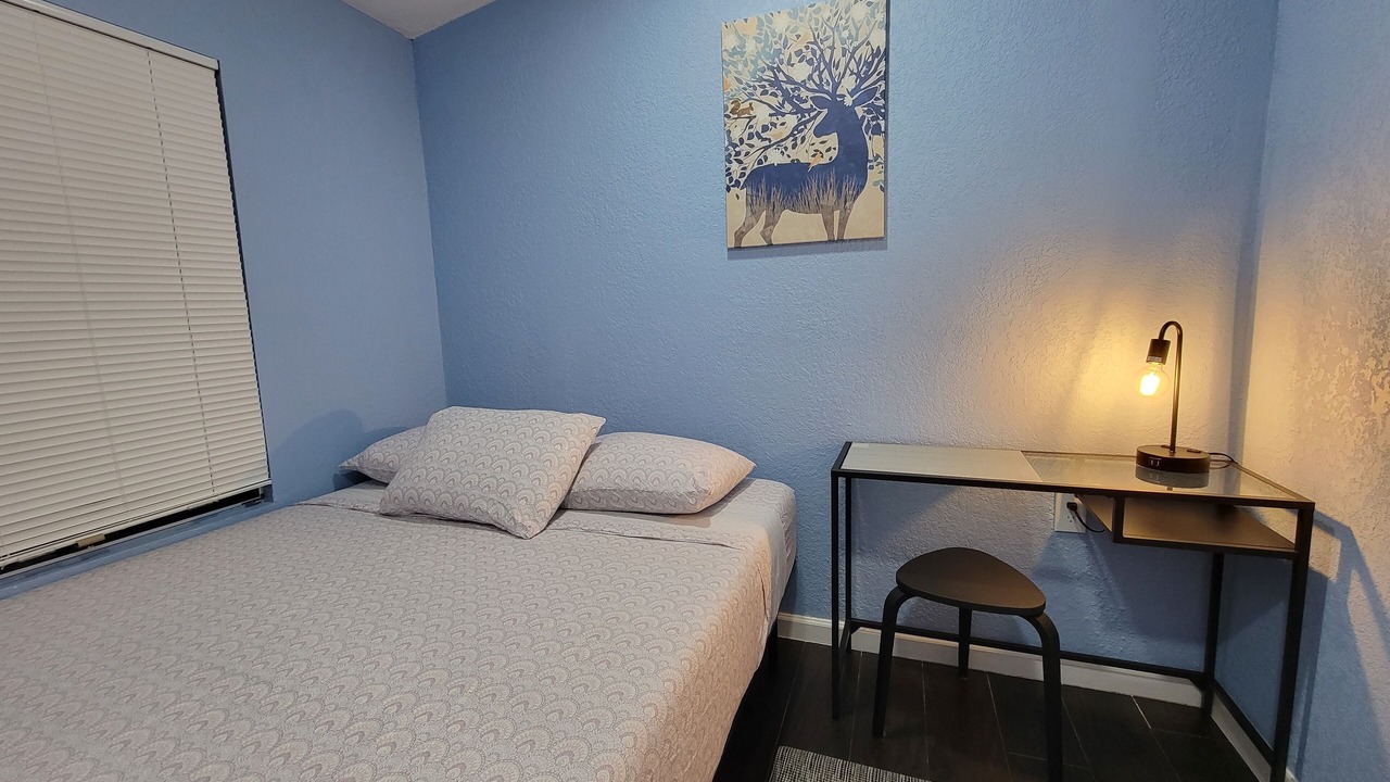 Photo of Bedroom in Big Pine Key