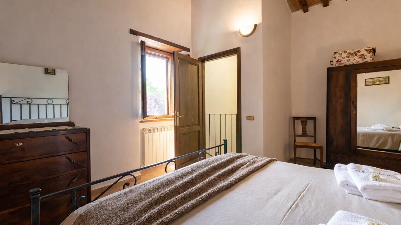 Photo of Bedroom in Lisciano Niccone