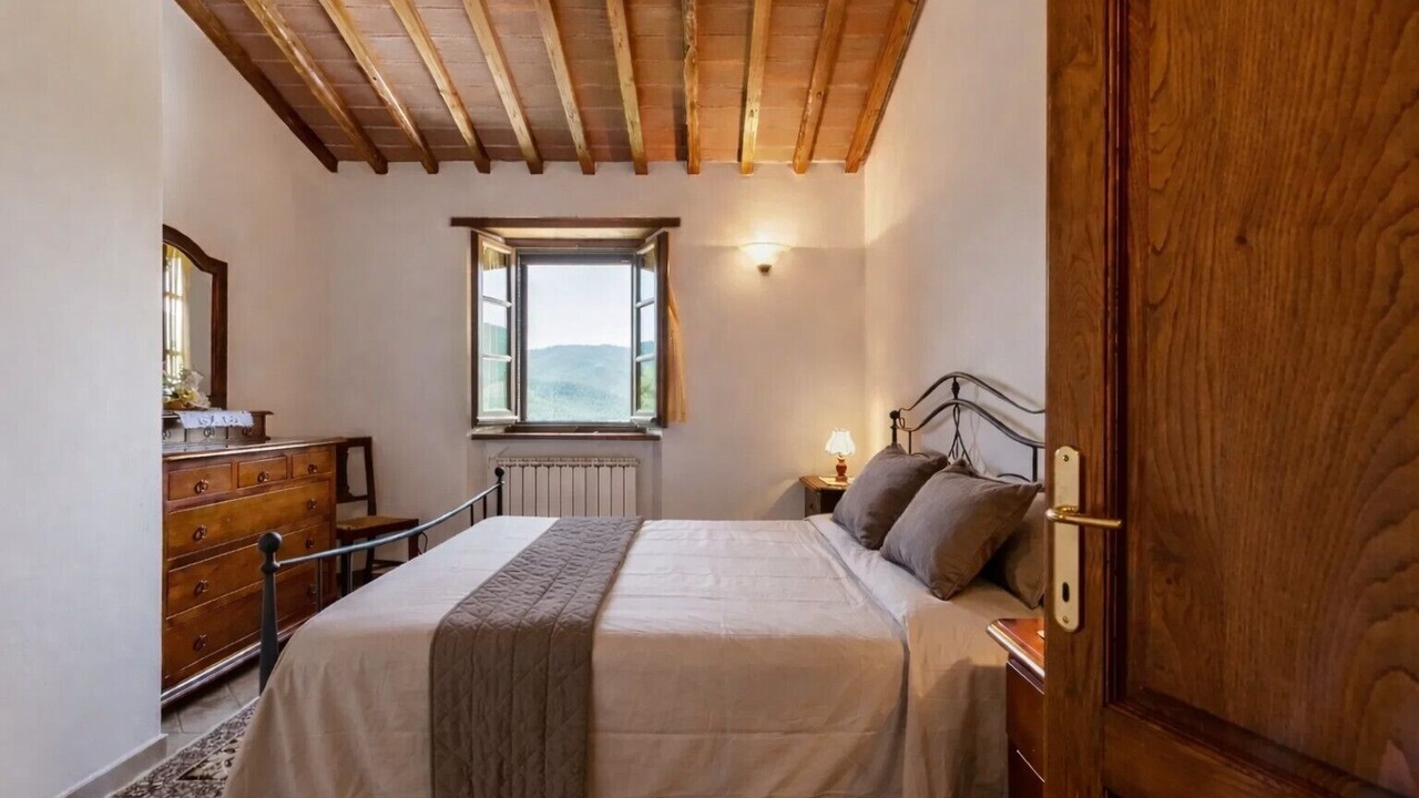 Photo of Bedroom in Lisciano Niccone