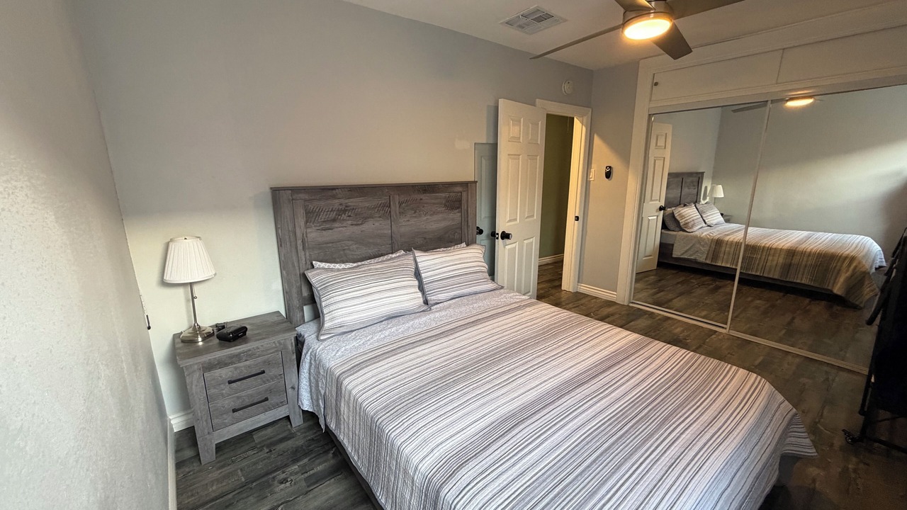 Photo of Bedroom in Hawthorne