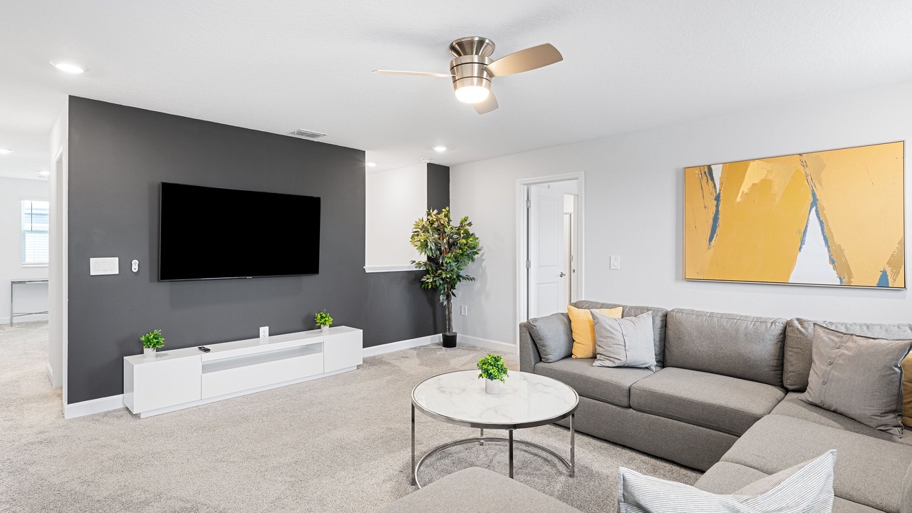 Photo of Livingroom in Four Corners