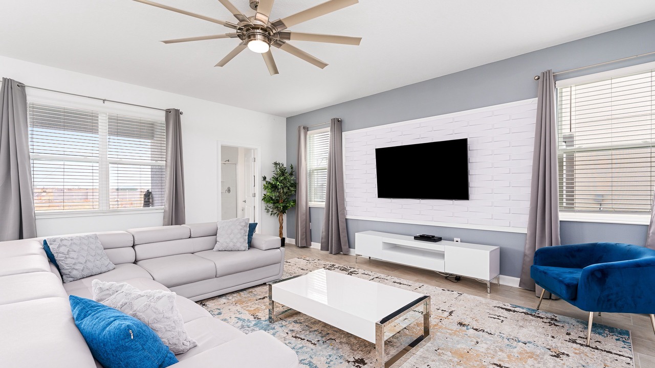 Photo of Livingroom in Four Corners