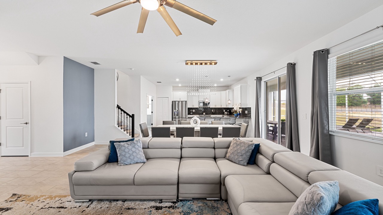 Photo of Livingroom in Four Corners