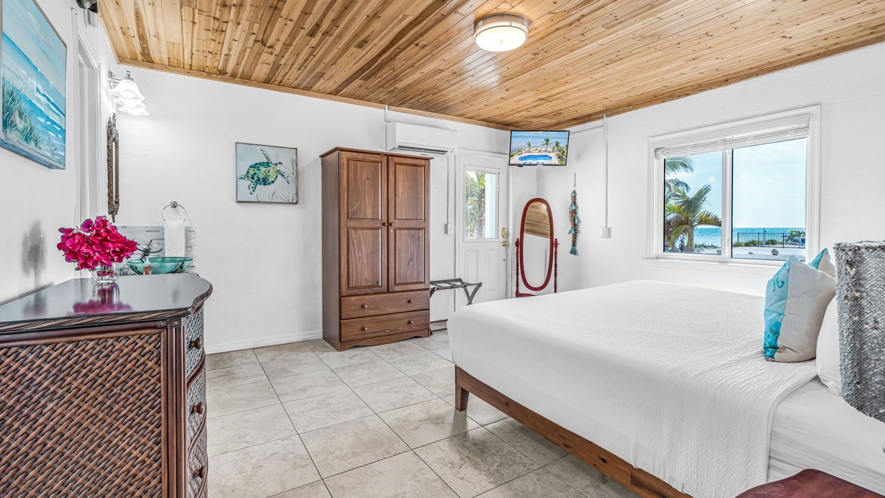Photo of Bedroom in Marathon