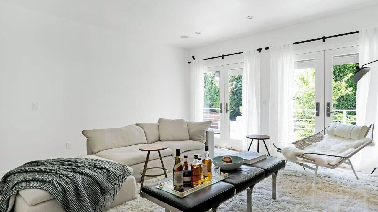 Photo of Bedroom in Beverly Grove