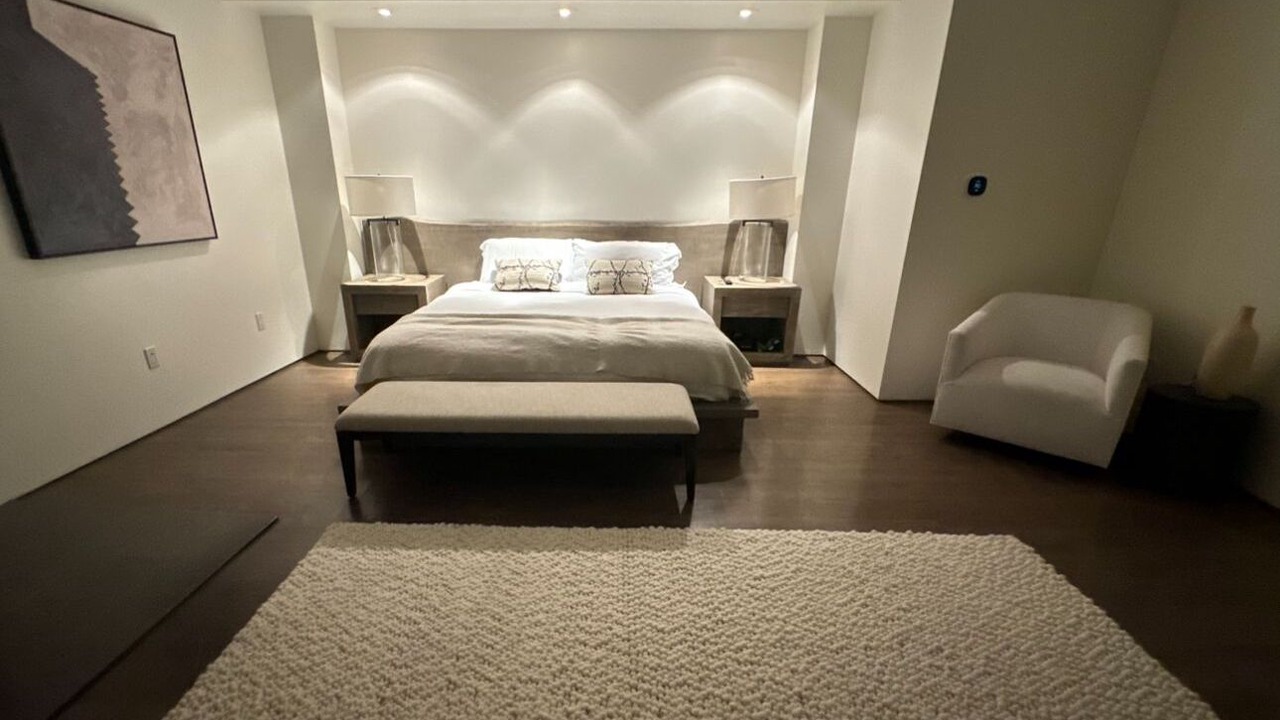 Photo of Bedroom in Hollywood Hills West
