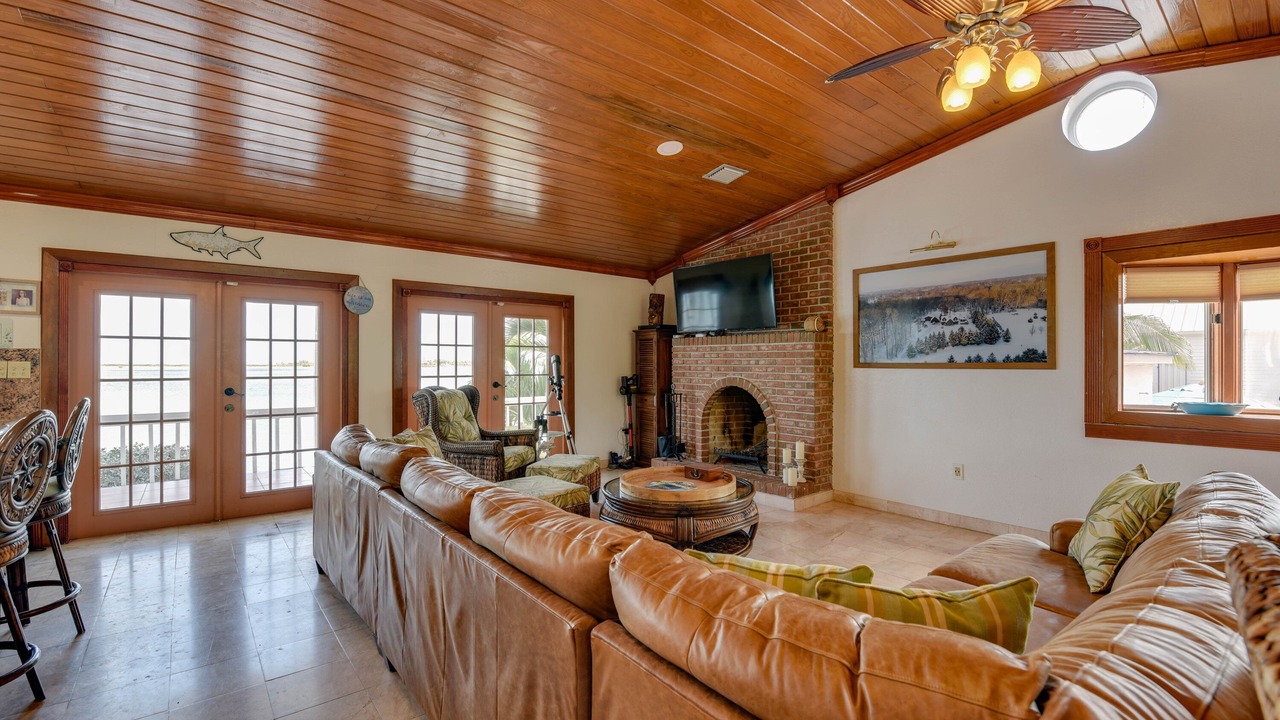 Photo of Livingroom in Big Coppitt Key