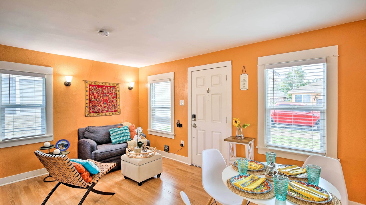 Photo of Bedroom in North Long Beach
