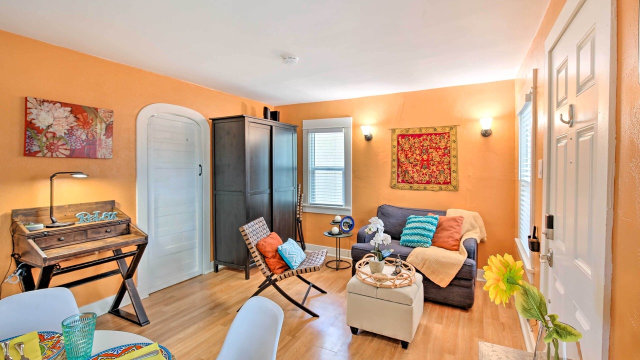 Photo of Bedroom in North Long Beach