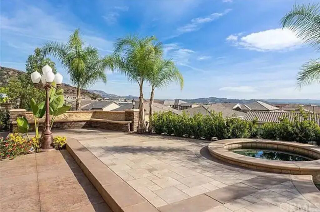 Photo of Patio Balcony in Azusa