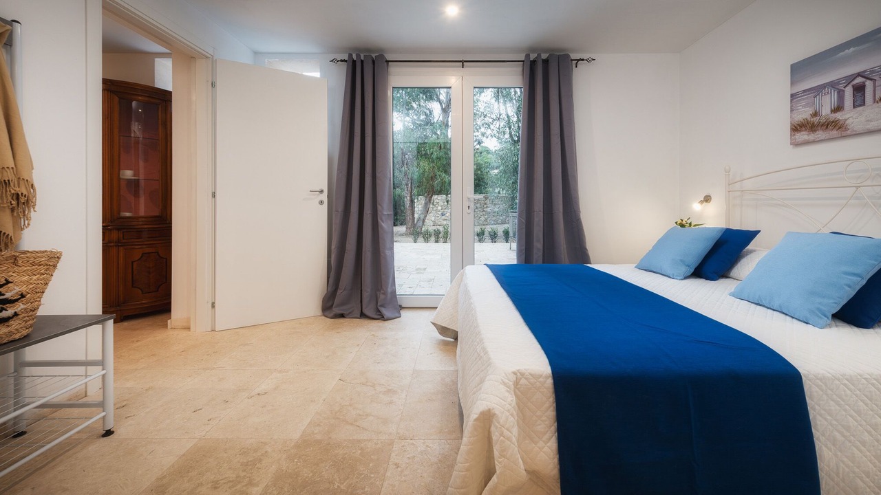Photo of Bedroom in Lacona