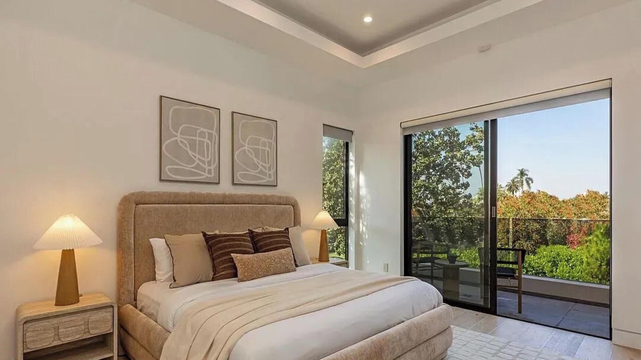 Photo of Bedroom in Beverly Grove