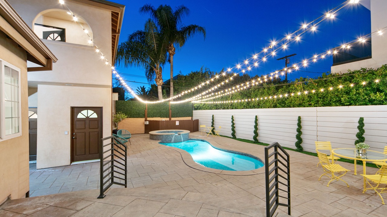 Photo of Outdoor in Beverly Grove