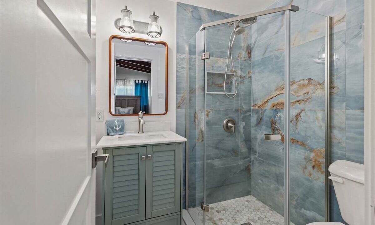 Photo of Bathroom in Coury