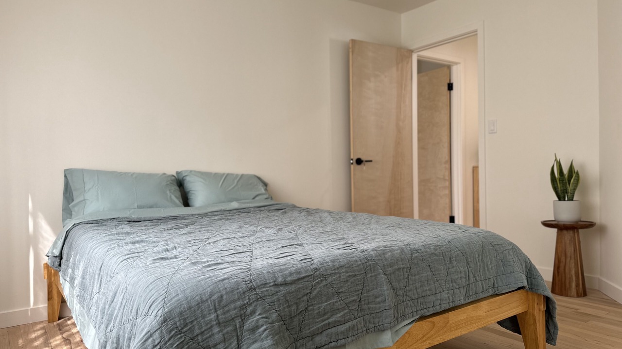 Photo of Bedroom in Historic Filipinotown