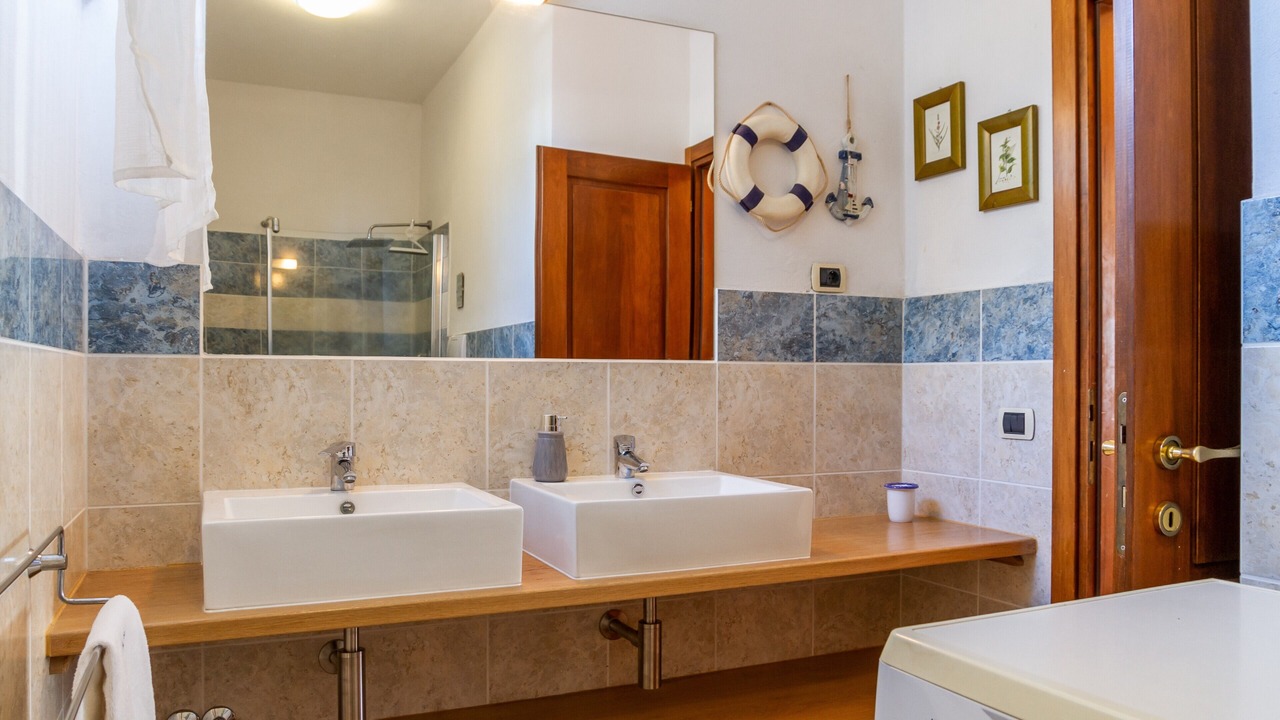 Photo of Bathroom in Follonica