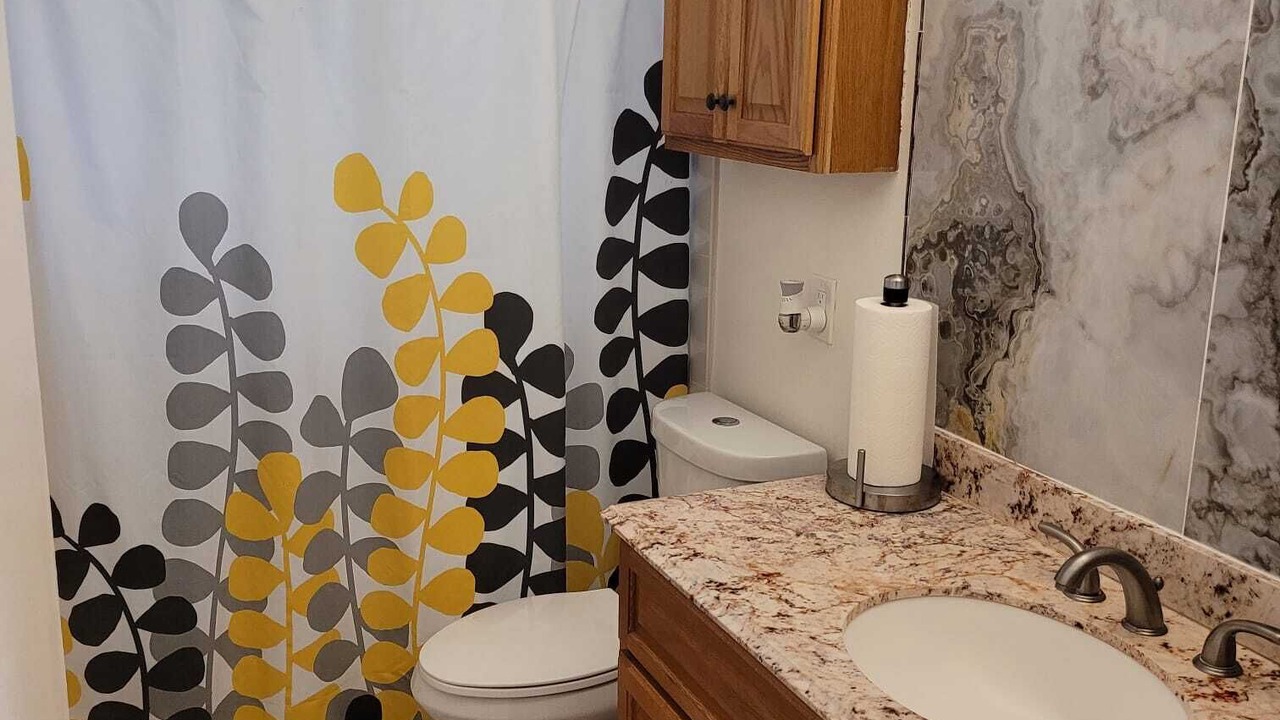 Photo of Bathroom in Harbor
