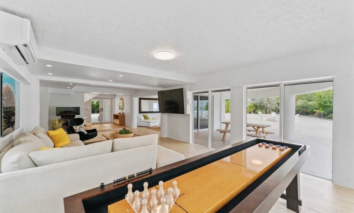 Photo of Livingroom in Upper Matecumbe Key