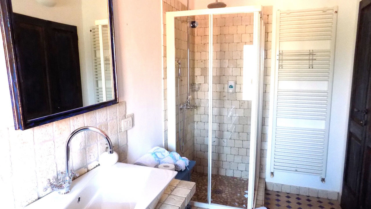 Photo of Bathroom in Pianoro