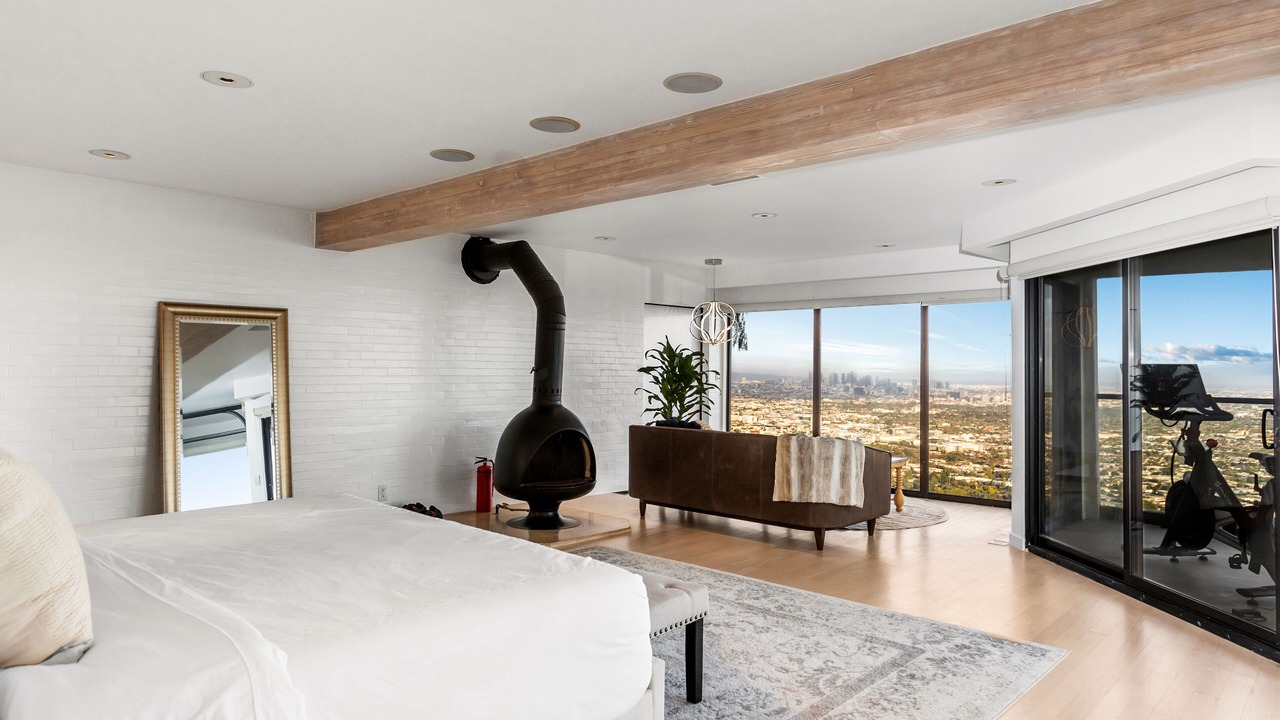 Photo of Bedroom in Hollywood Hills West