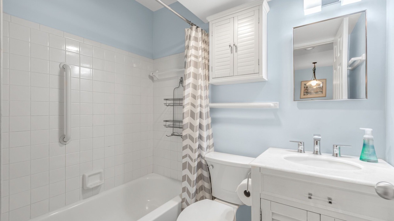 Photo of Bathroom in Truman Annex