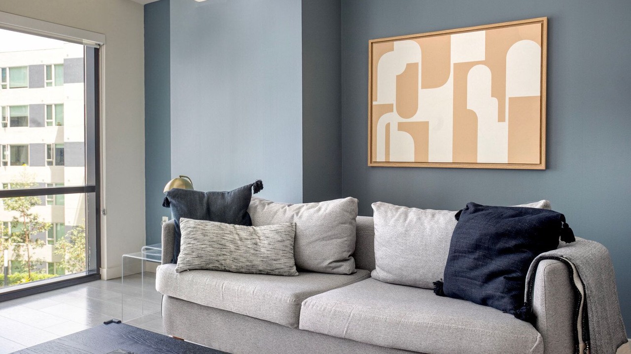 Photo of Livingroom in West Los Angeles