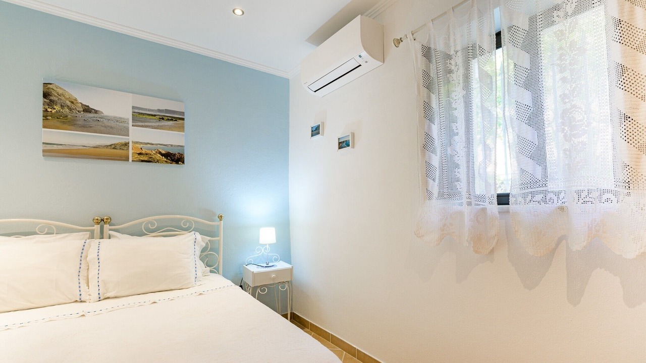 Photo of Bedroom in Monte dos Cairos