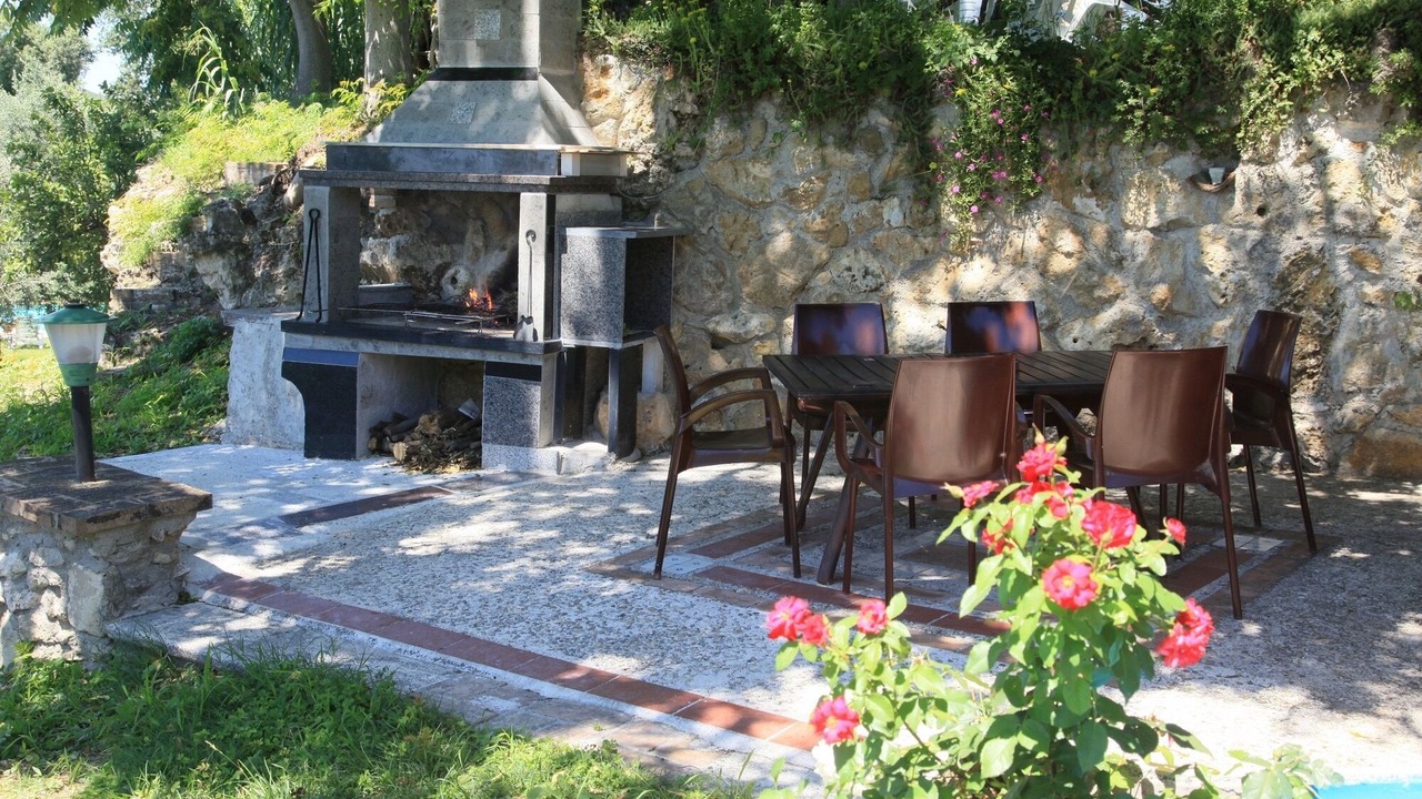 Photo of Outdoor in Amelia