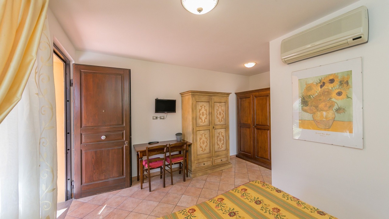 Photo of Bedroom in Campiglia Marittima