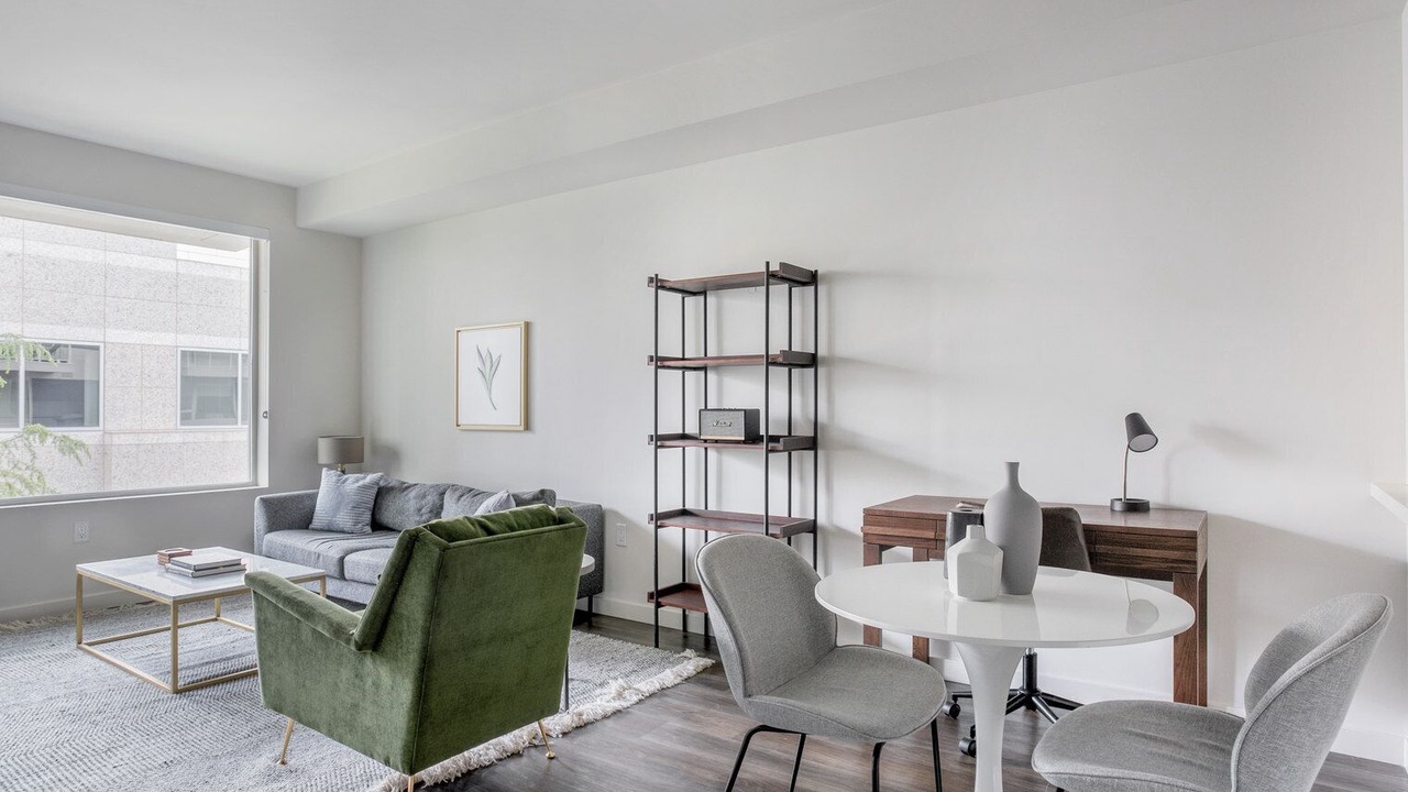 Photo of Livingroom in West Los Angeles
