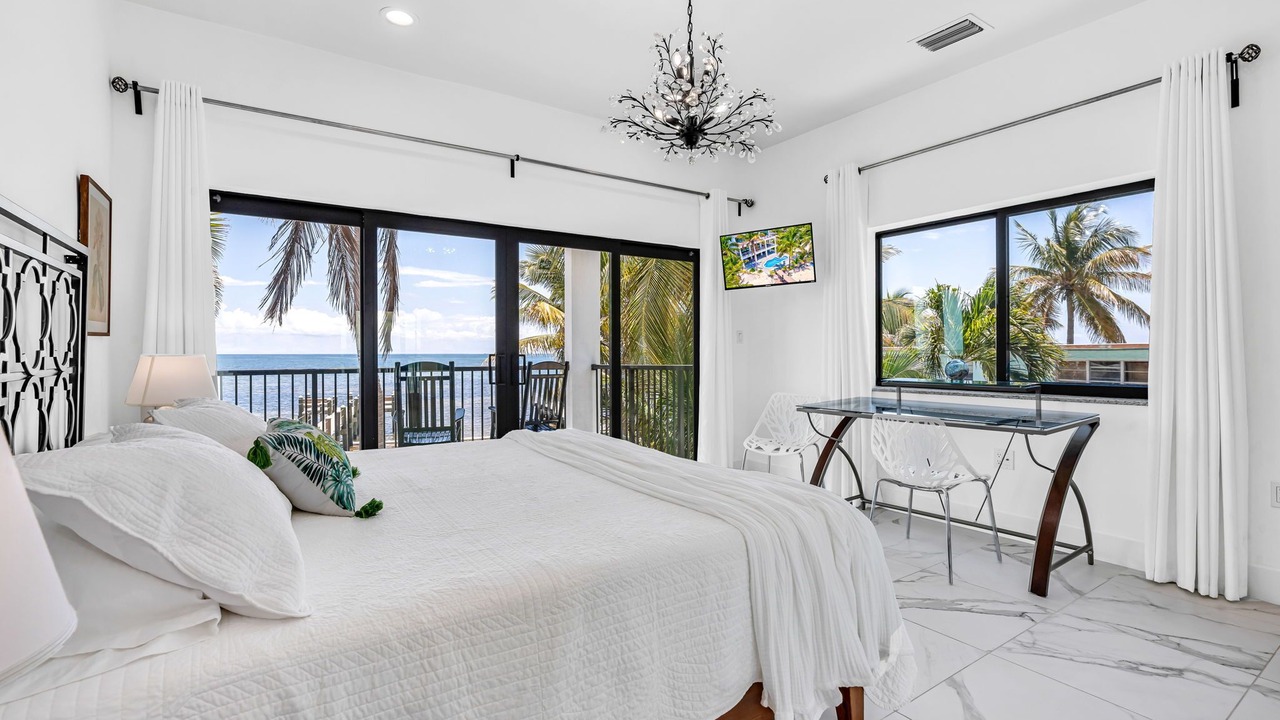 Photo of Bedroom in Marathon