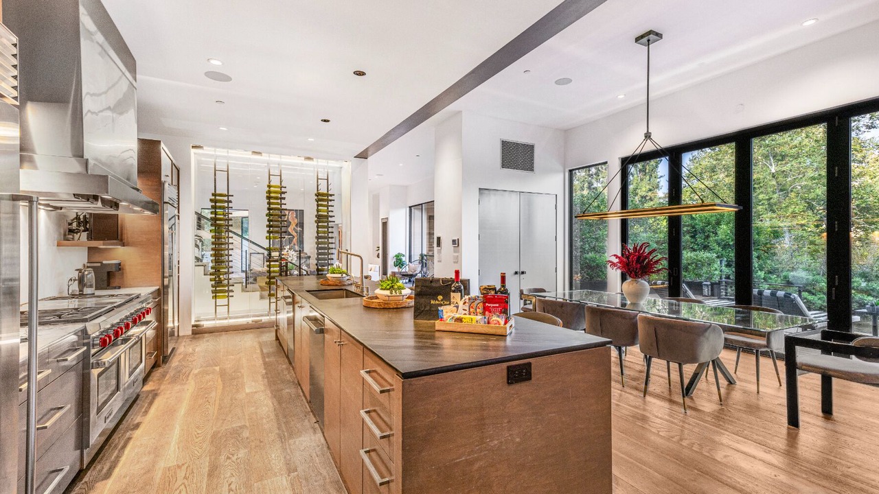 Photo of Others in Beverly Glen