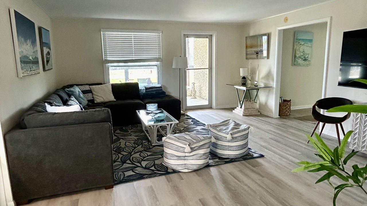Photo of Livingroom in Summerland Key