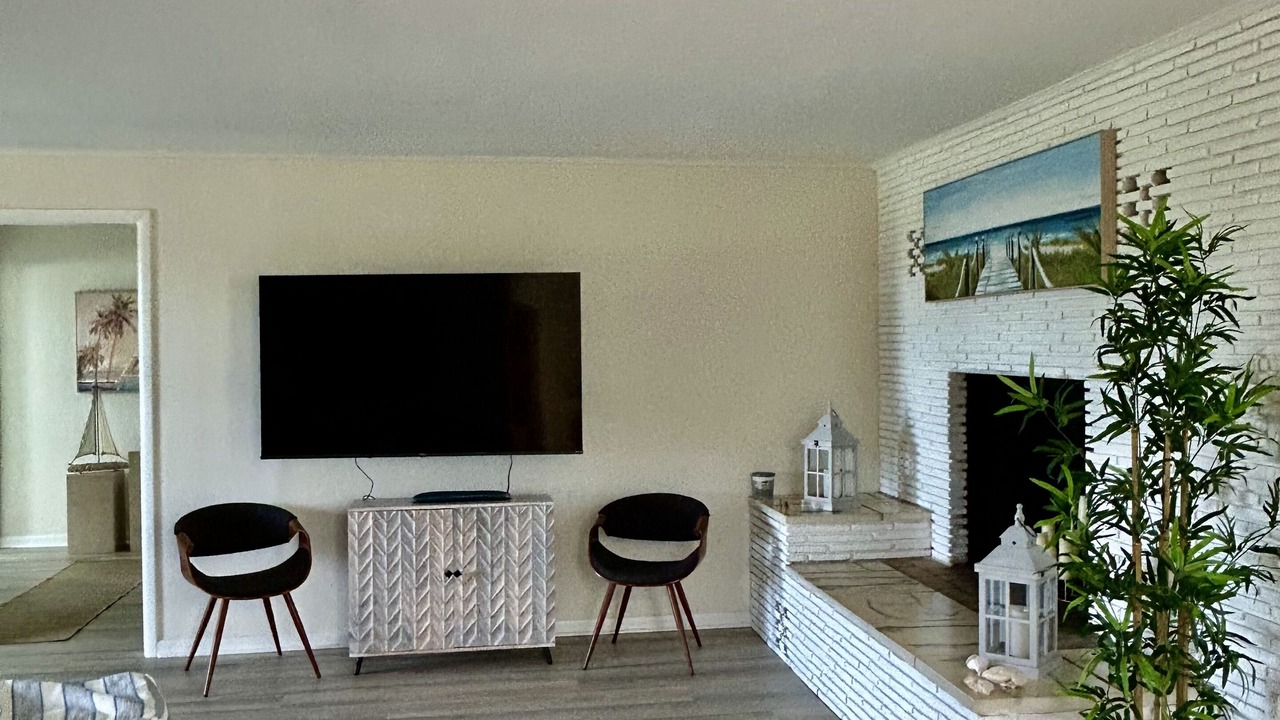 Photo of Livingroom in Summerland Key