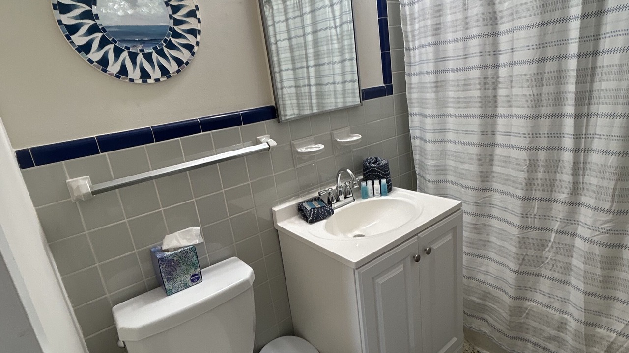 Photo of Bathroom in Summerland Key