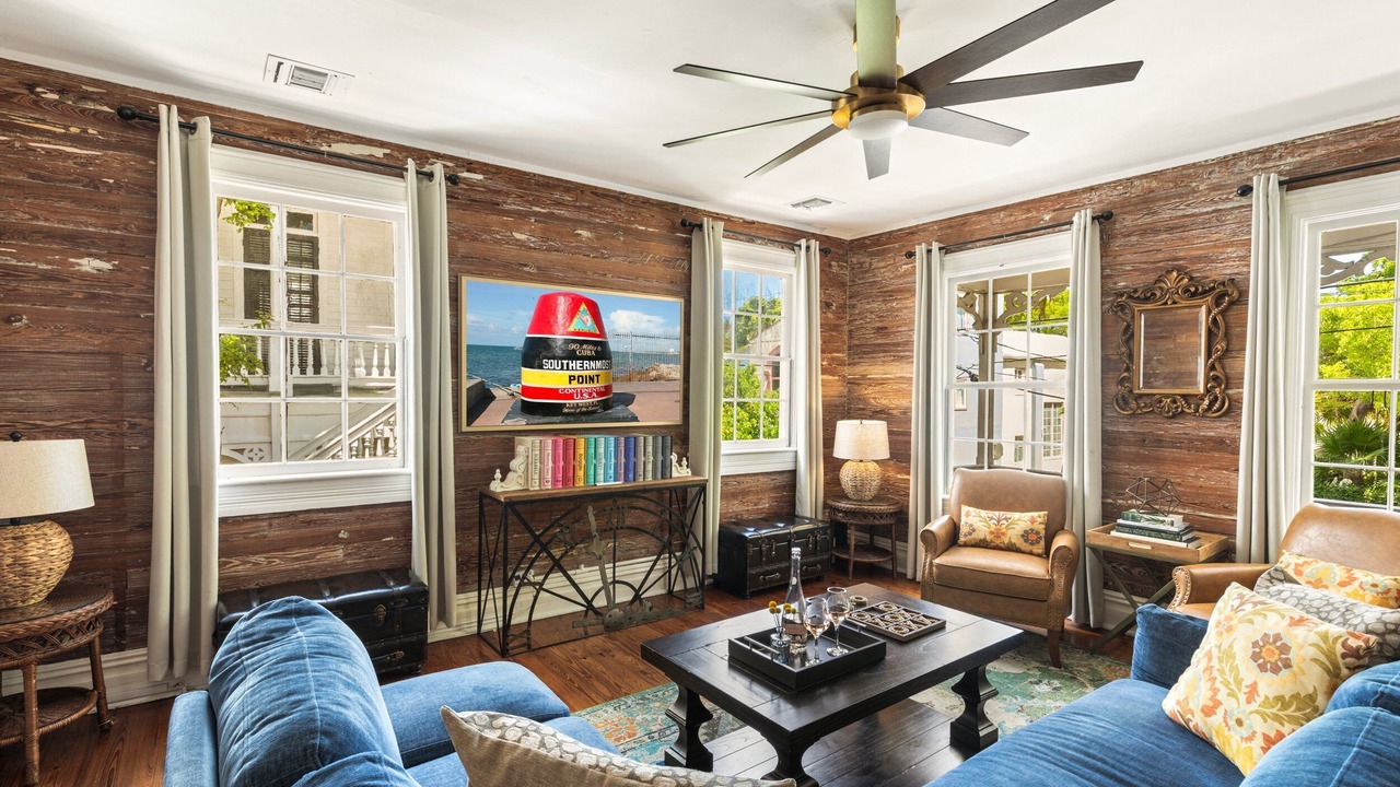 Photo of Livingroom in Bahama Village