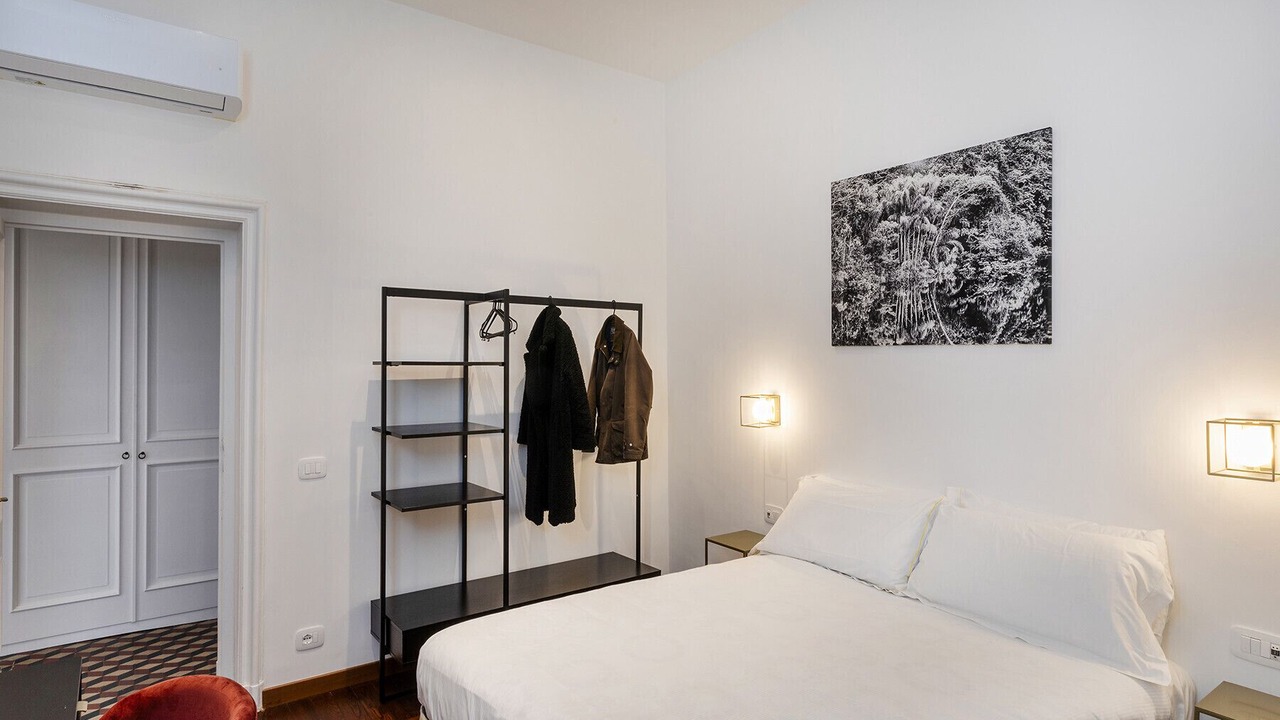 Photo of Bedroom in Genoa Historical Centre