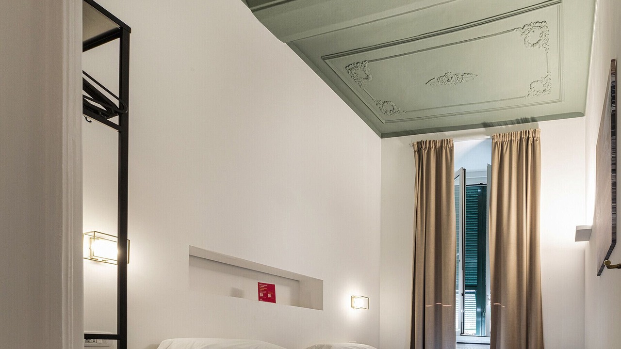 Photo of Bedroom in Genoa Historical Centre