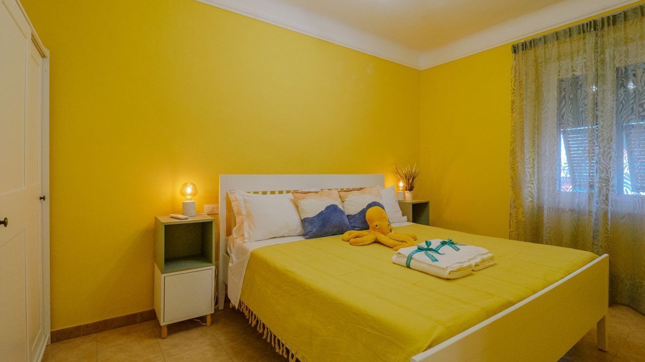 Photo of Bedroom in Vernazza