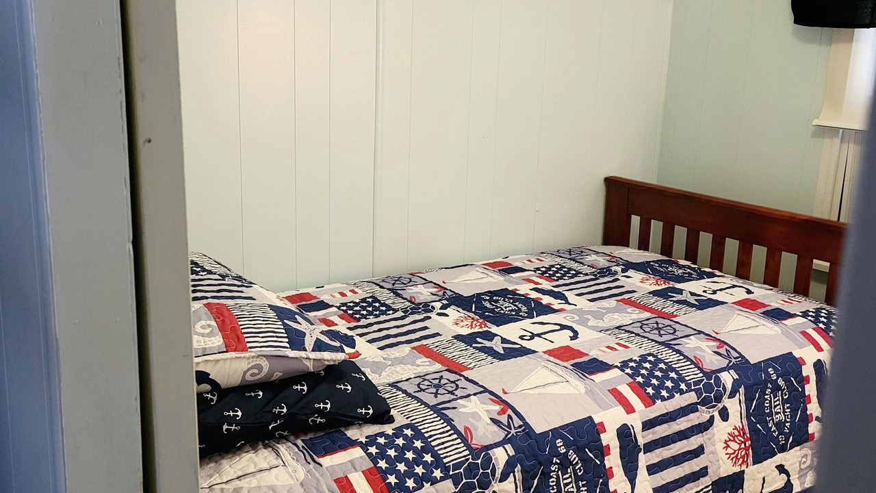 Photo of Bedroom in Key Largo
