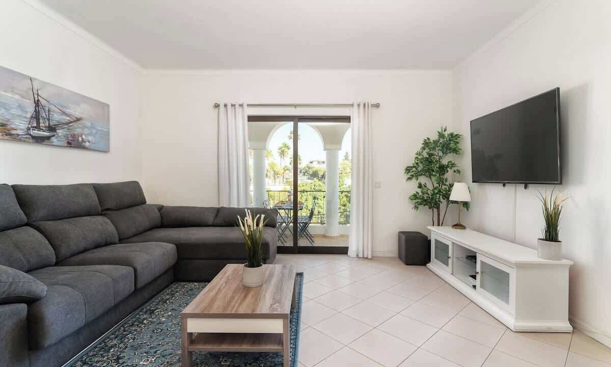 Photo of Livingroom in Vale de Centianes