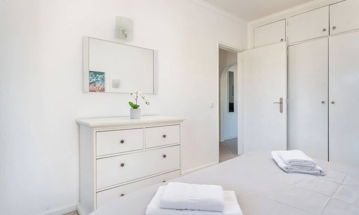Photo of Bedroom in Vale de Centianes