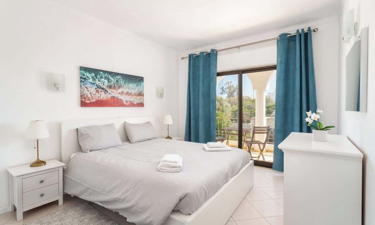 Photo of Bedroom in Vale de Centianes