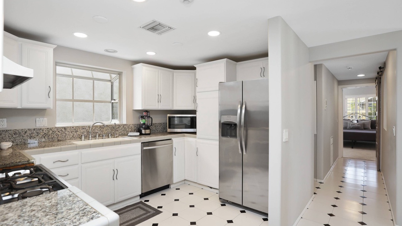 Photo of Kitchen in Peninsula