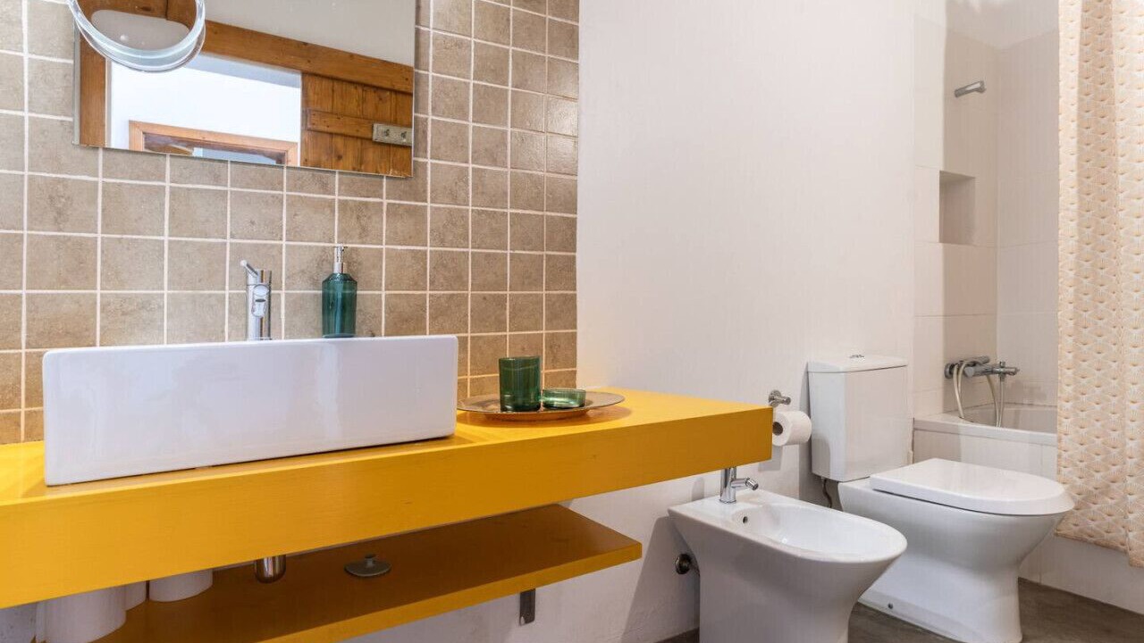 Photo of Bathroom in Aljezur