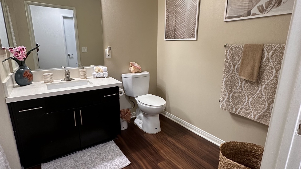 Photo of Bathroom in Commerce