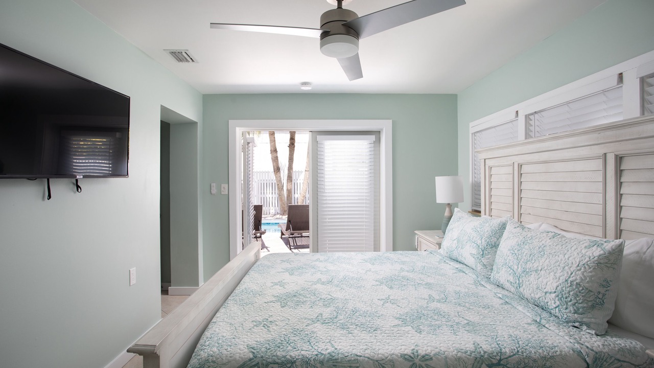 Photo of Bedroom in Midtown