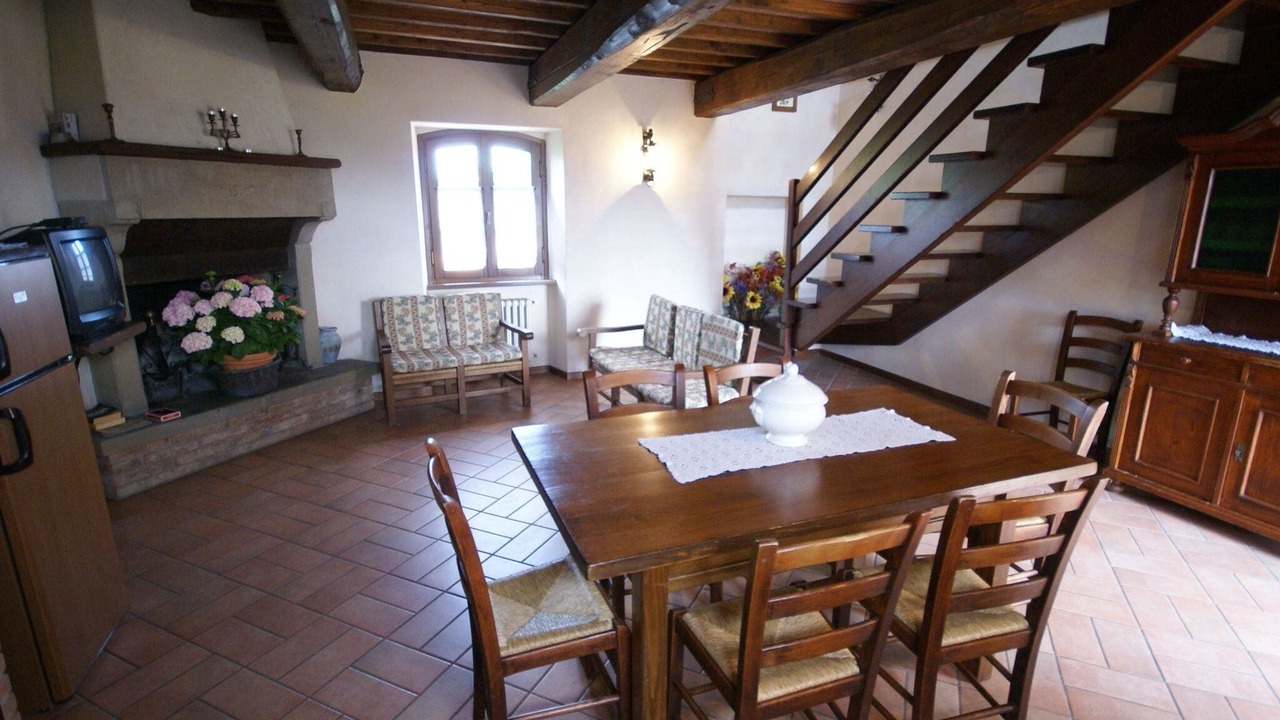 Photo of Others in Montone