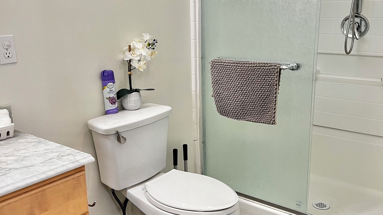 Photo of Bathroom in Madrona