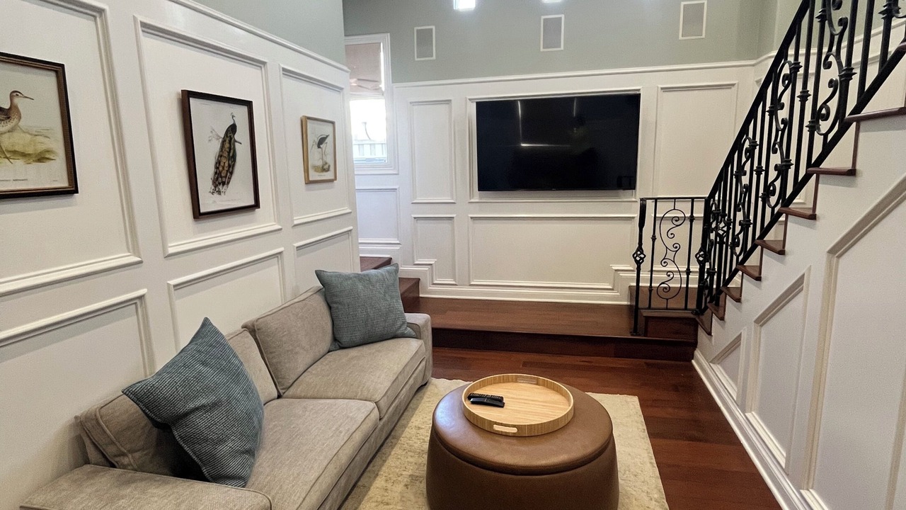 Photo of Livingroom in Peninsula